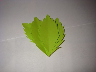Kağıttan Yaprak Yapımı Resimli Anlatım-3
